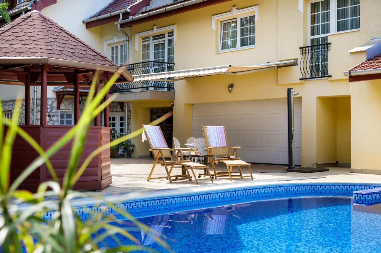 Rege - Wellness Resort House Eger Esterno foto