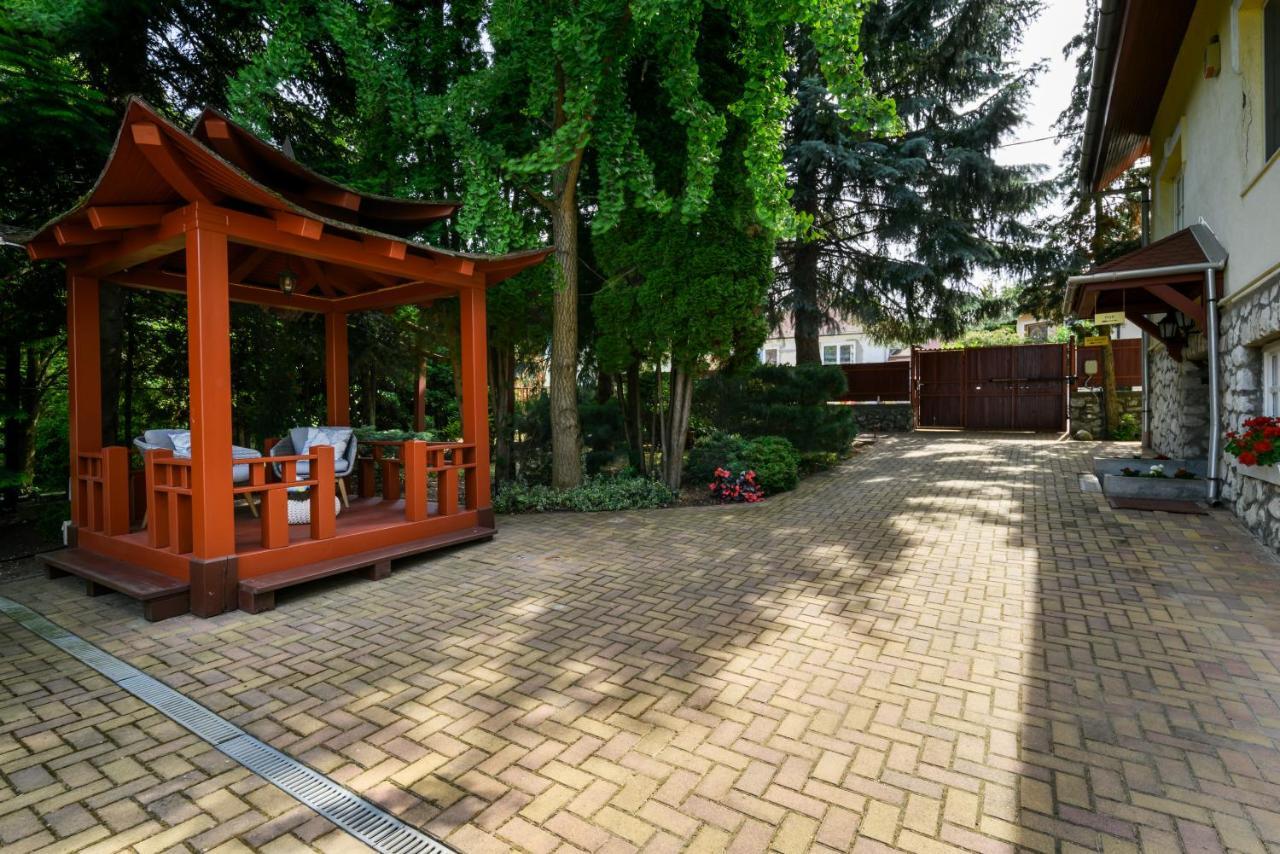 Rege - Wellness Resort House Eger Esterno foto