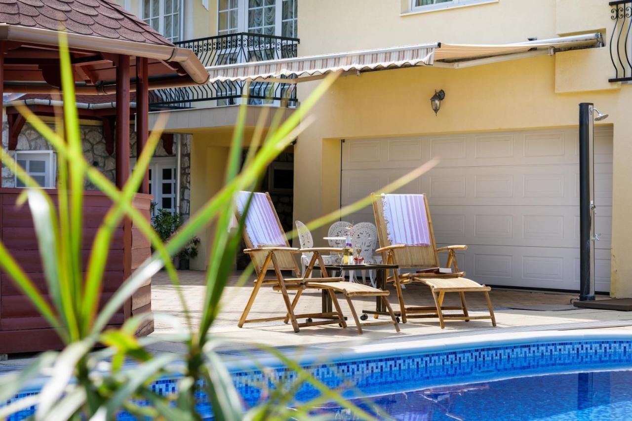 Rege - Wellness Resort House Eger Esterno foto