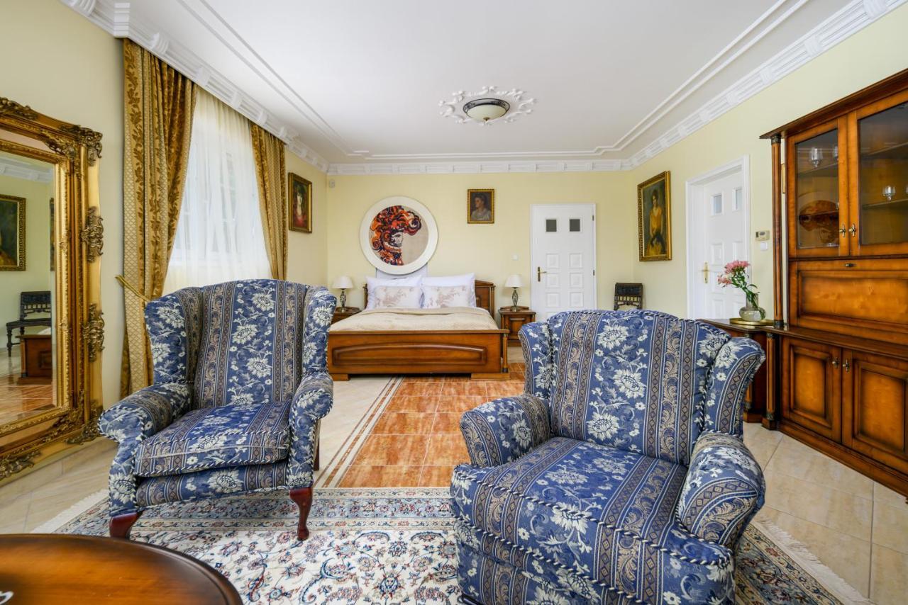 Rege - Wellness Resort House Eger Esterno foto